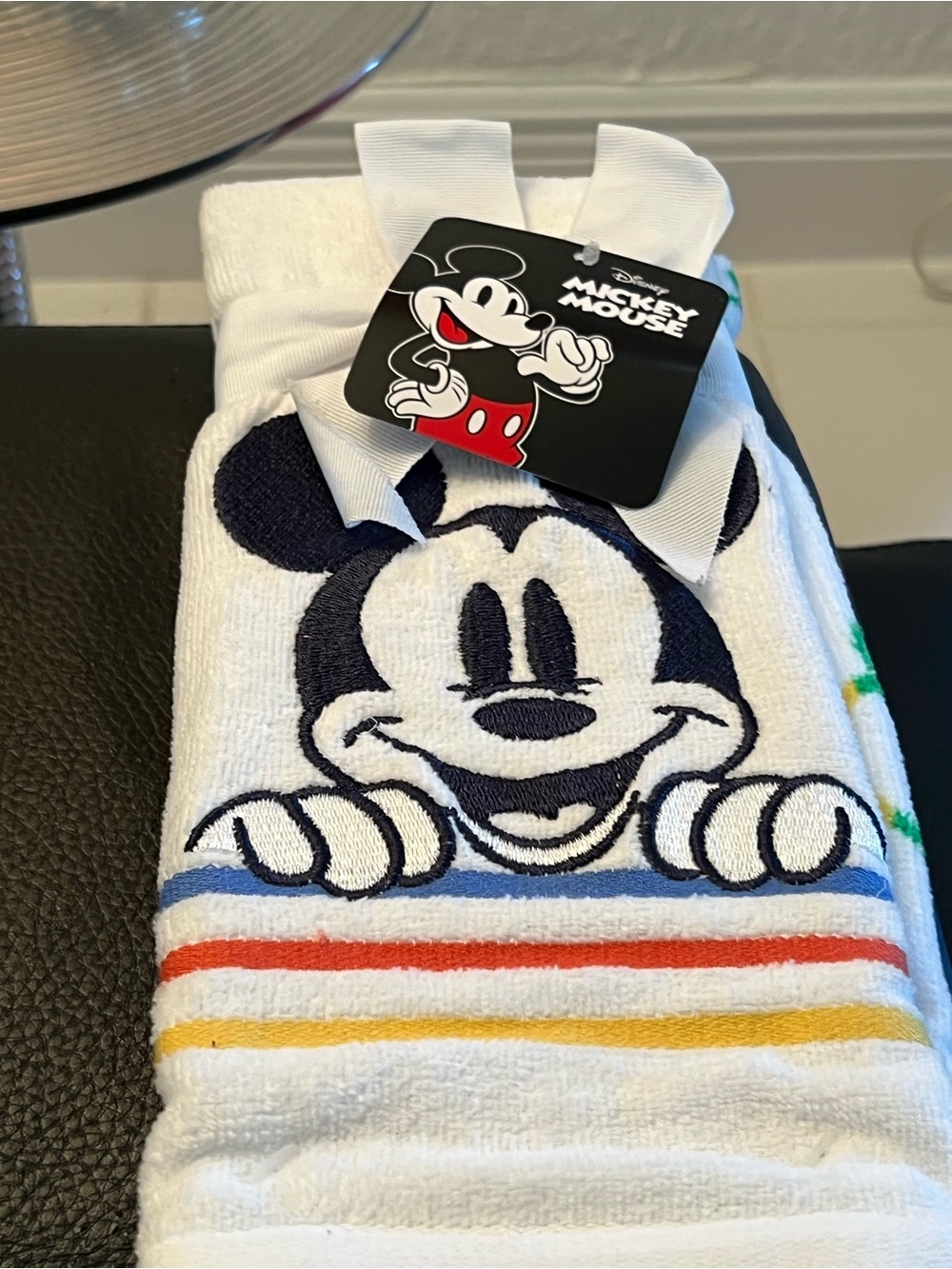 DISNEY NWT 2 sets of 2 MICKEY MOUSE KITCHEN TOWELS - Picture 5 of 7
